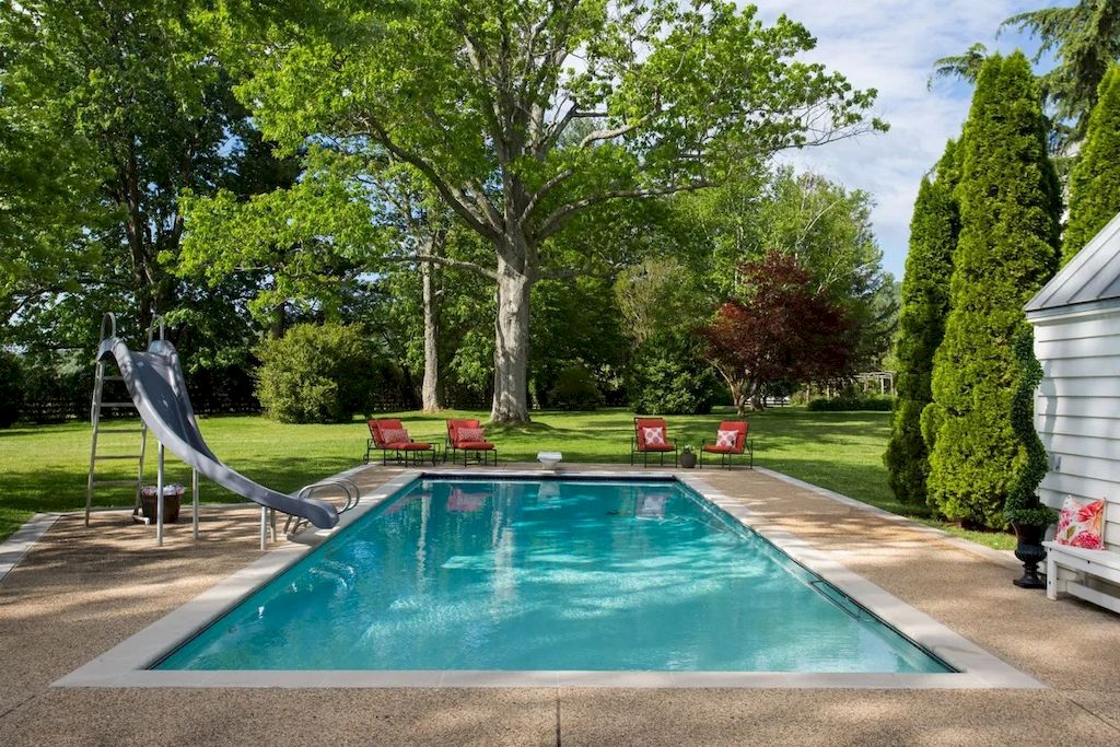 The Home in Virginia is a luxurious estate surrounded by 360 degree mountain view now available for sale. This home located at 61 Deerfield Ln, Sperryville, Virginia; offering 05 bedrooms and 05 bathrooms with 7,892 square feet of living spaces. 