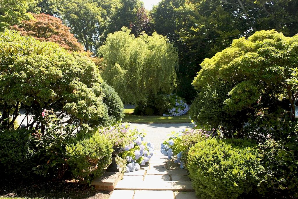 The Home in Massachusetts is a luxurious home which enjoys spectacular sunset views of the Oyster Pond now available for sale. This home located at 150-154 Cross St, Chatham, Massachusetts; offering 10 bedrooms and 10 bathrooms with 8,000 square feet of living spaces.