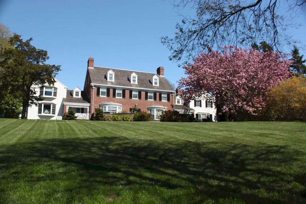 The Home in Massachusetts is a luxurious home which enjoys spectacular sunset views of the Oyster Pond now available for sale. This home located at 150-154 Cross St, Chatham, Massachusetts; offering 10 bedrooms and 10 bathrooms with 8,000 square feet of living spaces.