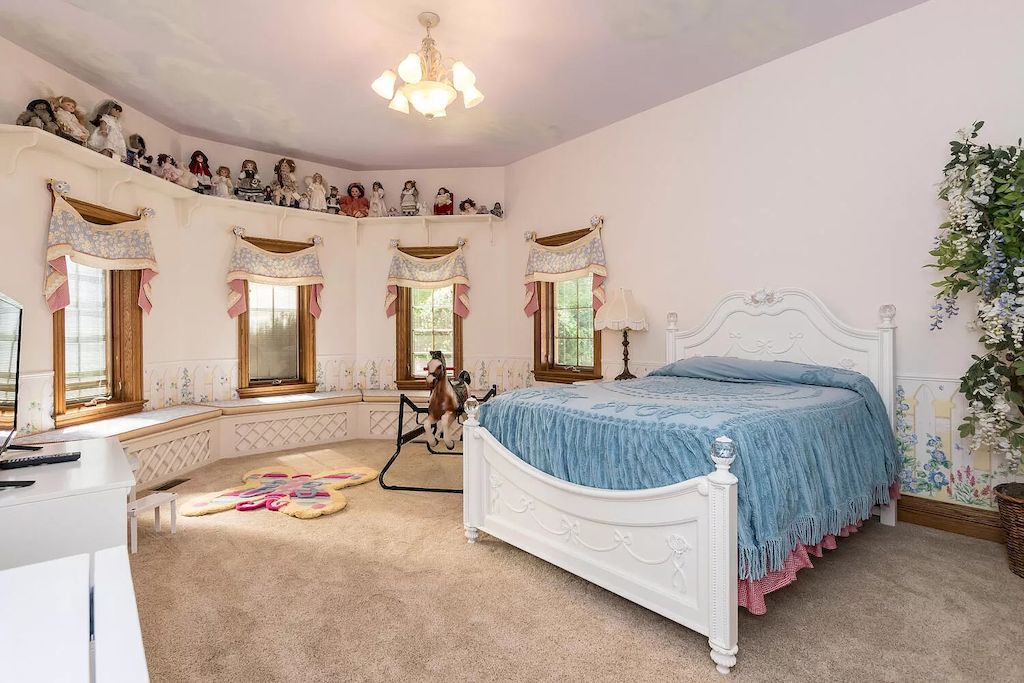 The Home in Michigan is a luxurious home featuring large rooms, oak floors, high ceilings and so forth now available for sale. This home located at 61963 Pheasant Pointe Dr, Sturgis, Michigan; offering 08 bedrooms and 08 bathrooms with 15,172 square feet of living spaces. 
