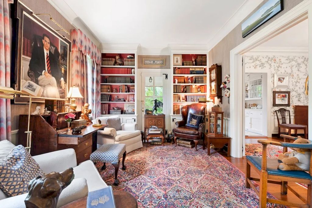 The Home in North Carolina is a luxurious home which brings comfortable ambiance with its classic design and tasteful detail now available for sale. This home located at 1520 Jarvis St, Raleigh, North Carolina; offering 04 bedrooms and 04 bathrooms with 4,361 square feet of living spaces.