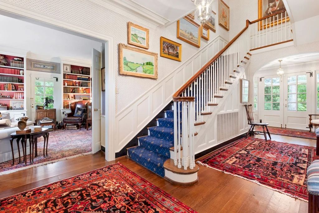 The Home in North Carolina is a luxurious home which brings comfortable ambiance with its classic design and tasteful detail now available for sale. This home located at 1520 Jarvis St, Raleigh, North Carolina; offering 04 bedrooms and 04 bathrooms with 4,361 square feet of living spaces.