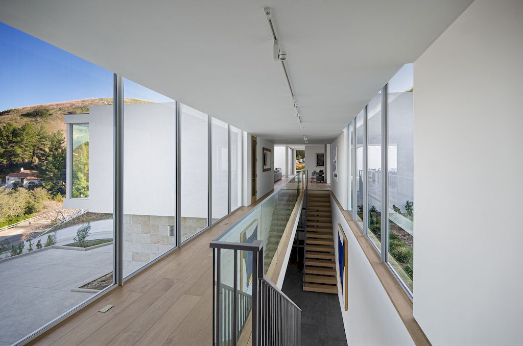 Ventura Hillside Home Stunning White Horizontal Blocks by DARX Studio 3