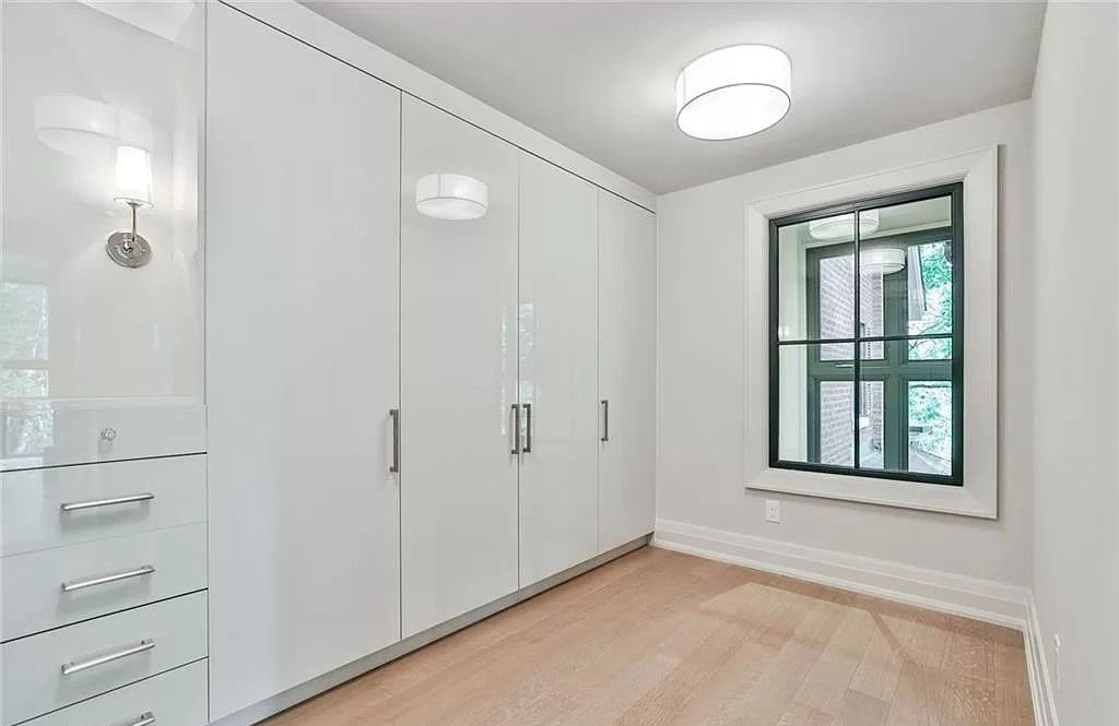 The Gothic Revival Style Property in Ontario is renovated to preserve its old-world charm now available for sale. This home located at 205 Trafalgar Rd S, Oakville, ON L6J 3G9, Canada