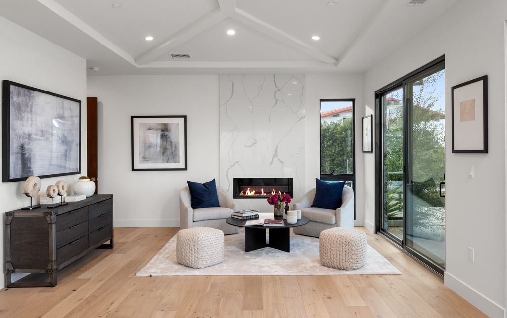The Home in Palos Verdes Estates with meticulously designed open floor plan offers seamless indoor outdoor living throughout now available for sale. This house located at 905 Via Del Monte, Palos Verdes Estates, California