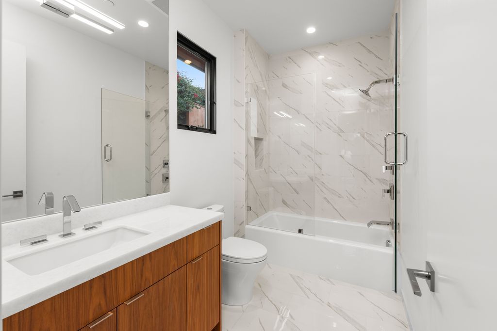 The Home in Palos Verdes Estates with meticulously designed open floor plan offers seamless indoor outdoor living throughout now available for sale. This house located at 905 Via Del Monte, Palos Verdes Estates, California