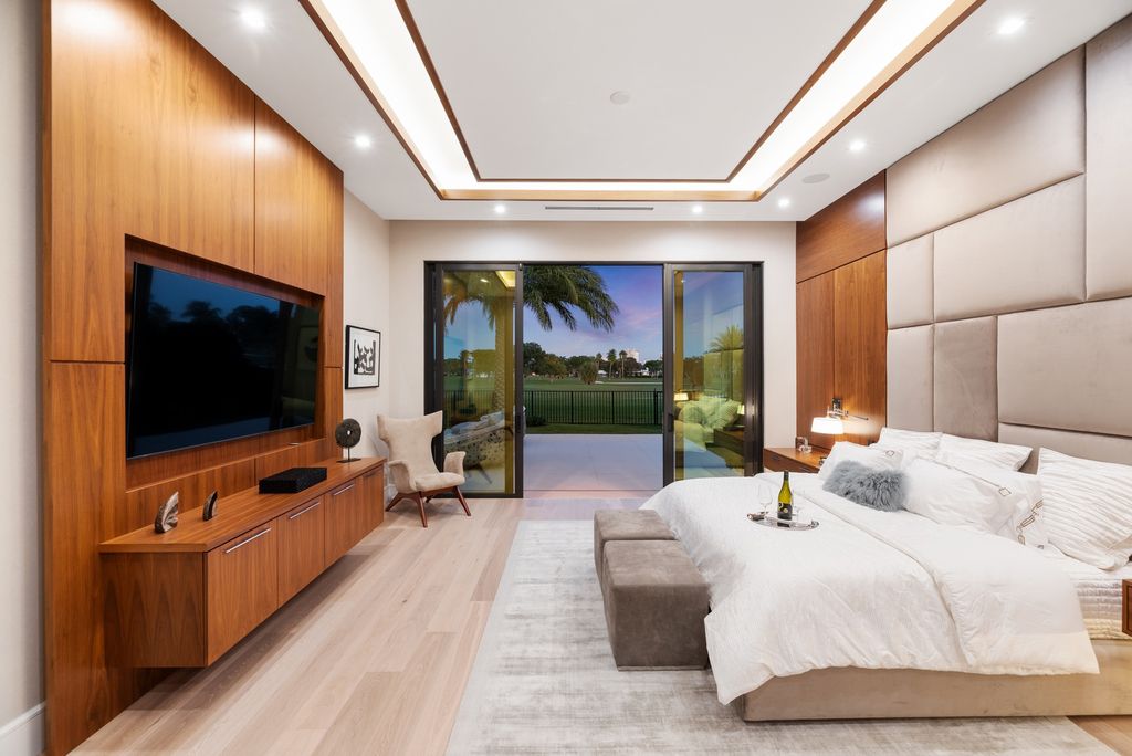 The Home in Fort Lauderdale is a recently completed brand new custom construction with no detail or budget spared now available for sale. This house located at 4028 Country Club Ln, Fort Lauderdale, Florida