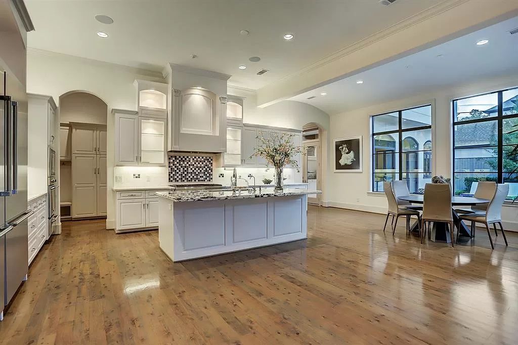 The Home in Houston is an impressive & recently constructed masterpiece by Stacey Fine Homes nestled in a beautiful & quiet part of Tanglewood now available for sale. This home located at 5804 Bayou Glen Rd, Houston, Texas