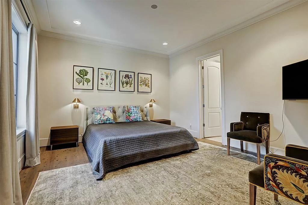 The Home in Houston is an impressive & recently constructed masterpiece by Stacey Fine Homes nestled in a beautiful & quiet part of Tanglewood now available for sale. This home located at 5804 Bayou Glen Rd, Houston, Texas