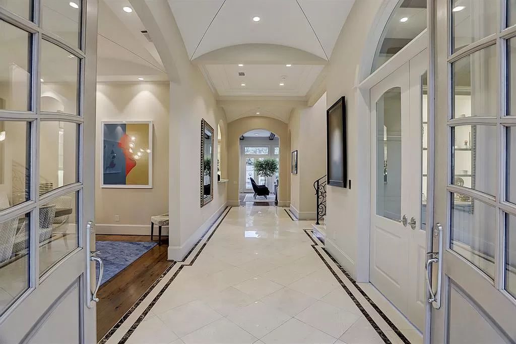 The Home in Houston is an impressive & recently constructed masterpiece by Stacey Fine Homes nestled in a beautiful & quiet part of Tanglewood now available for sale. This home located at 5804 Bayou Glen Rd, Houston, Texas