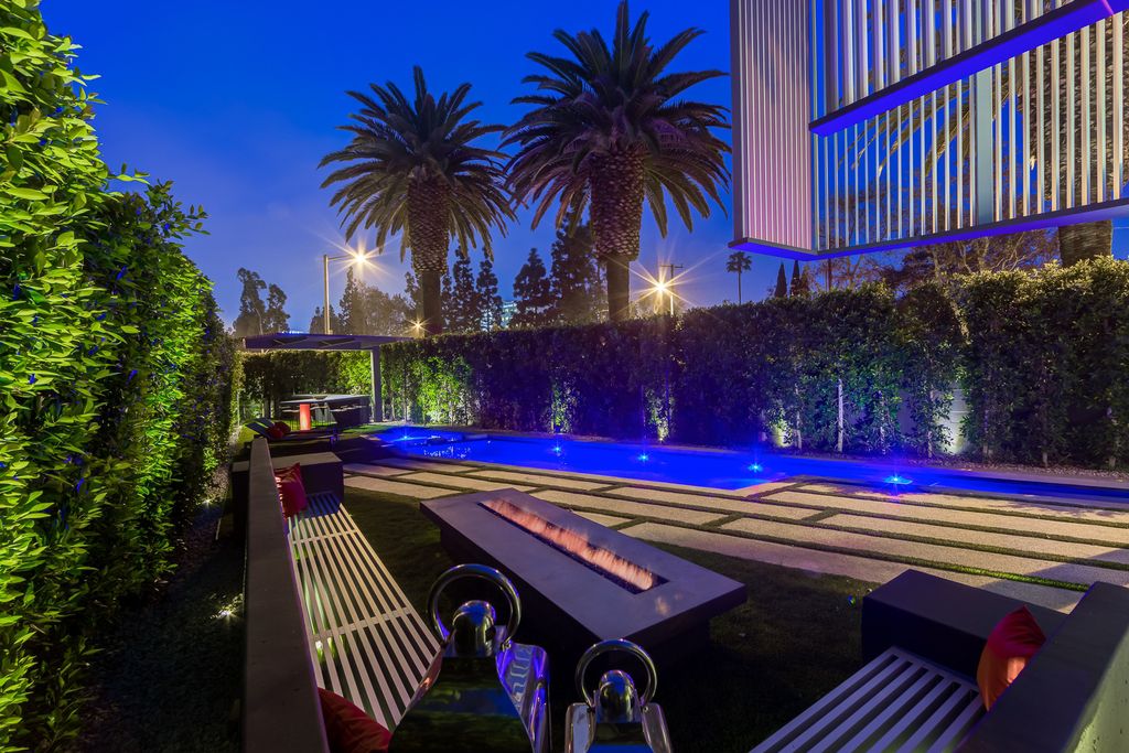 The Home in West Hollywood is a modern oasis masterfully balances cool contemporary design with lush greenery now available for sale. This house located at 417 Norwich Dr, West Hollywood, California