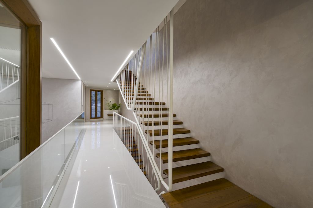 Beautiful House with futuristic white facade for unique exterior by Cadence 18