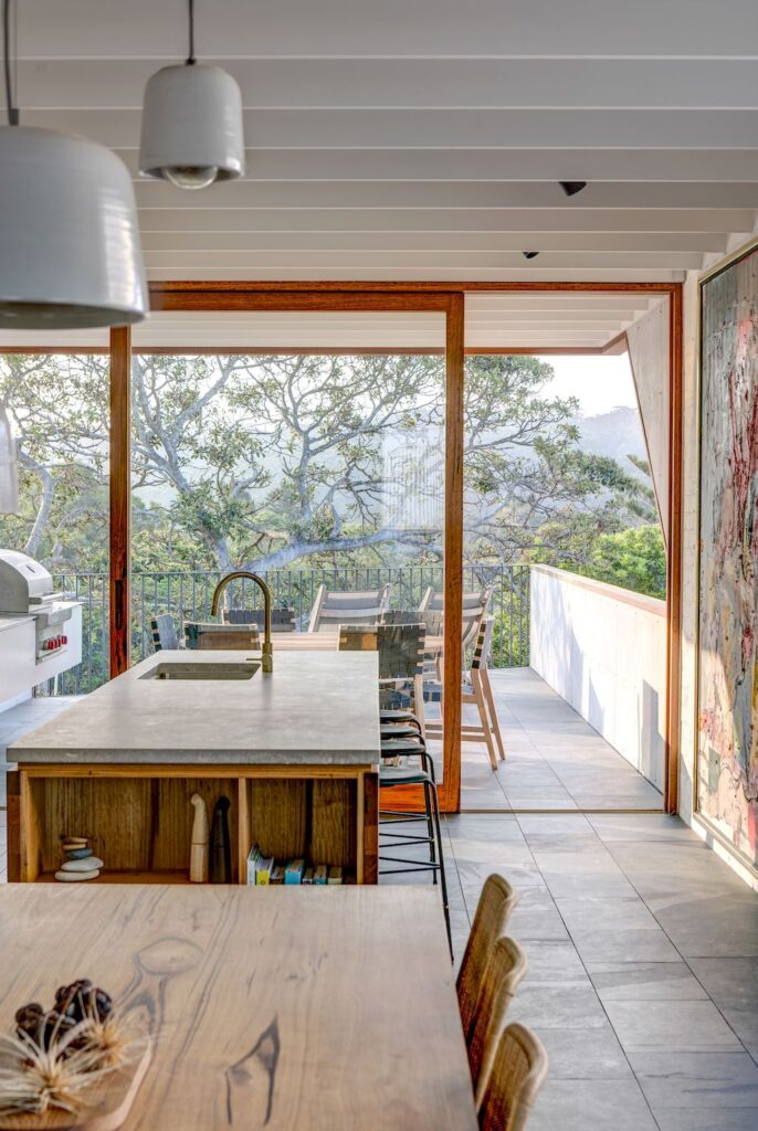 Breezeway House an angular geometry sculpture by David Boyle Architec 22