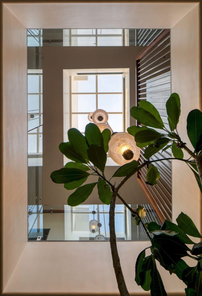 Brick Screen house in charm traditional style in India by MS Design Studio 9