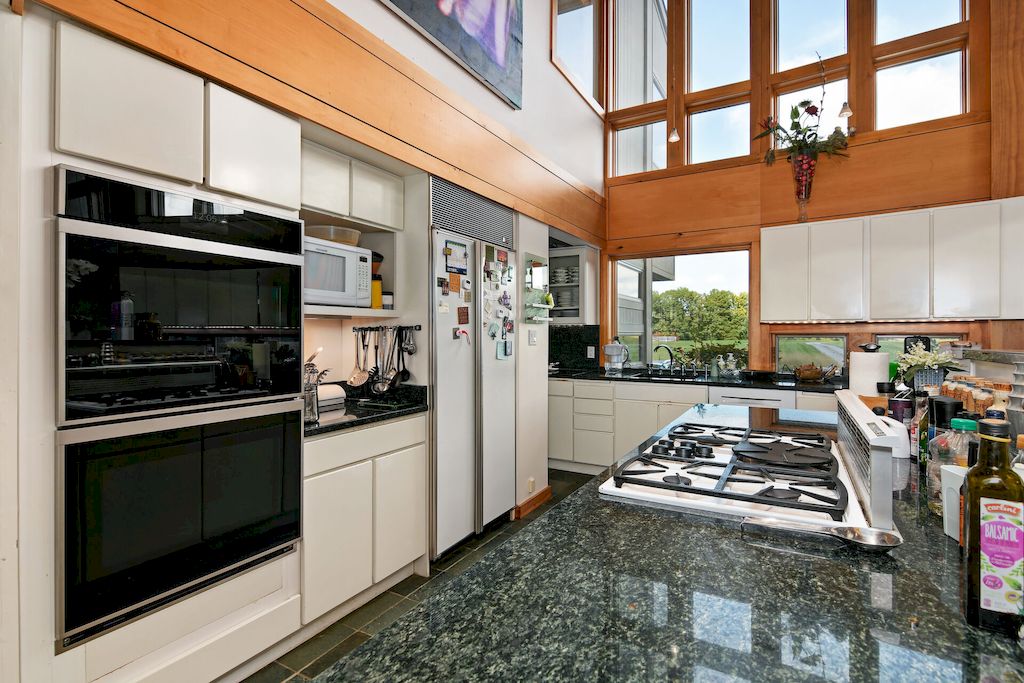 The Home in Maryland is a luxurious home with 300 windows now available for sale. This home located at 10205 Kintore Dr, Easton, Maryland; offering 05 bedrooms and 08 bathrooms with 10,302 square feet of living spaces. 