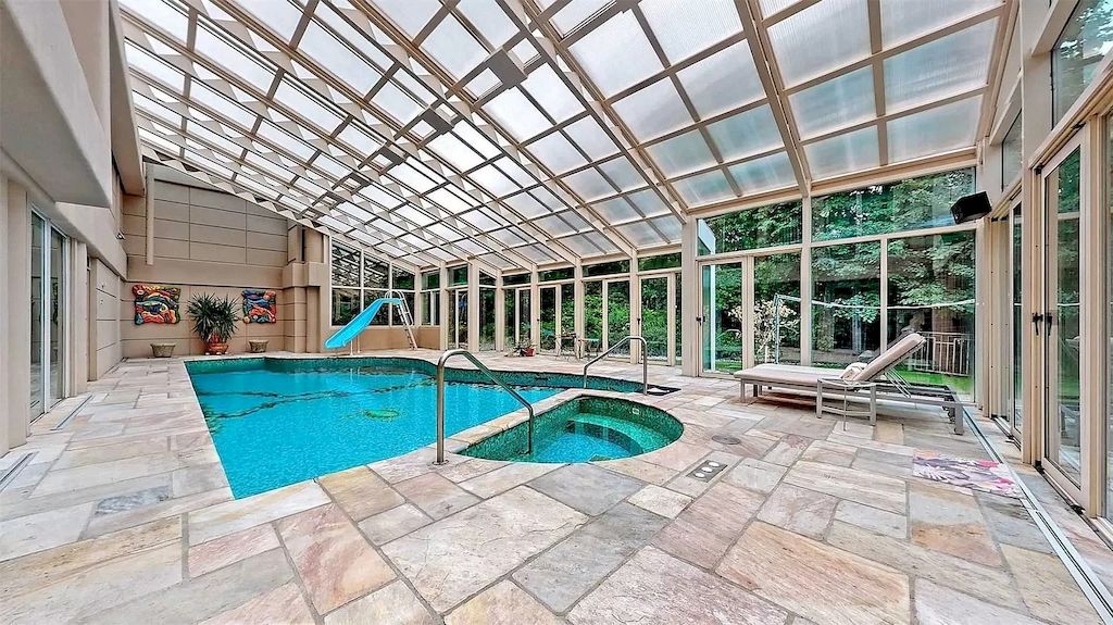 The Estate in Ontario features impeccable and luxurious details now available for sale. This home located at 12 Baytree Cres, Toronto, ON M2L 2G3, Canada