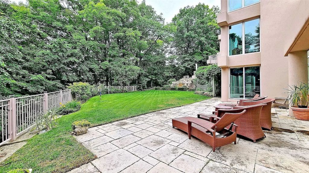 The Estate in Ontario features impeccable and luxurious details now available for sale. This home located at 12 Baytree Cres, Toronto, ON M2L 2G3, Canada