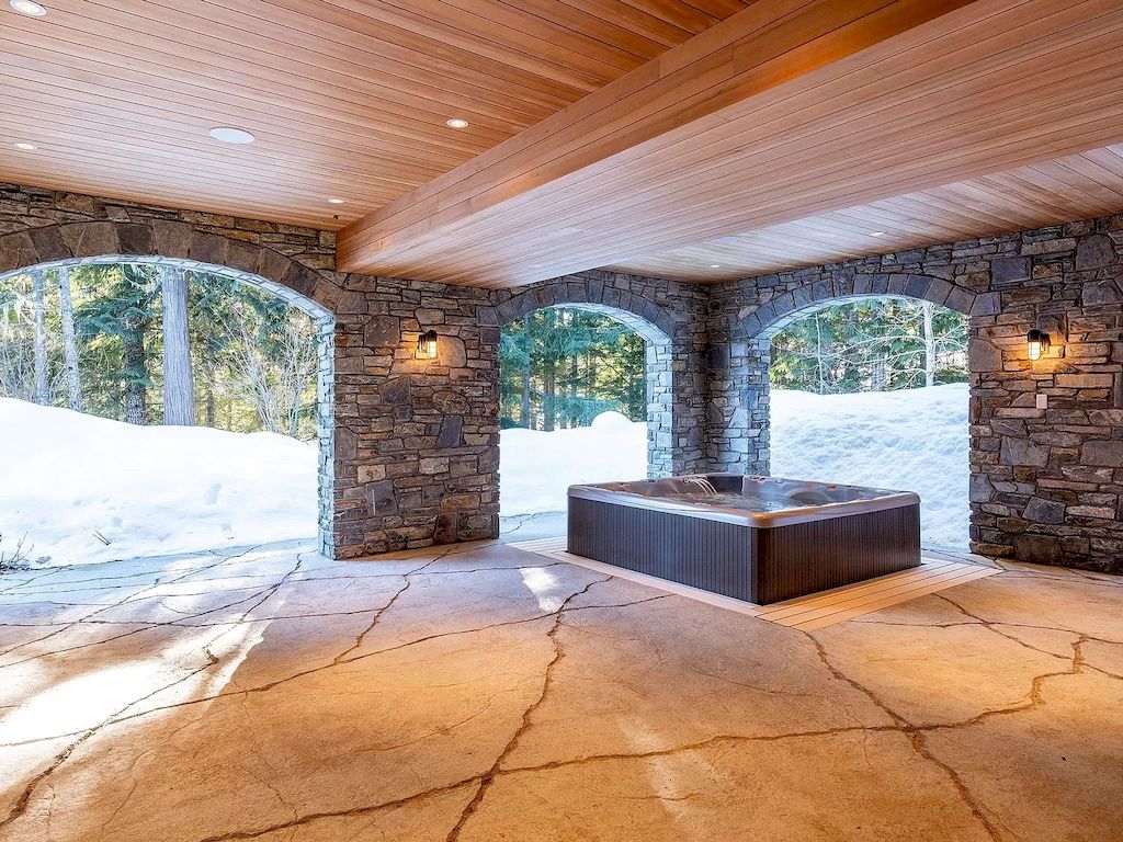 The Whistler Estate provides the alpine views from all directions through floor to ceiling windows and bask in the sunlight from sunrise to sunset home now available for sale