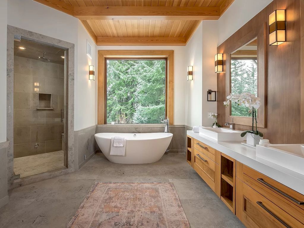 The Whistler Estate provides the alpine views from all directions through floor to ceiling windows and bask in the sunlight from sunrise to sunset home now available for sale