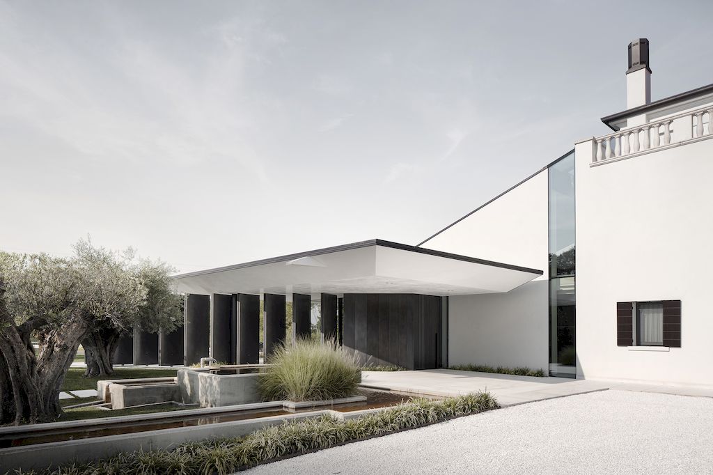 Fluid Home with flexible multifunctional spaces in Italy by Alessandro Isola 2
