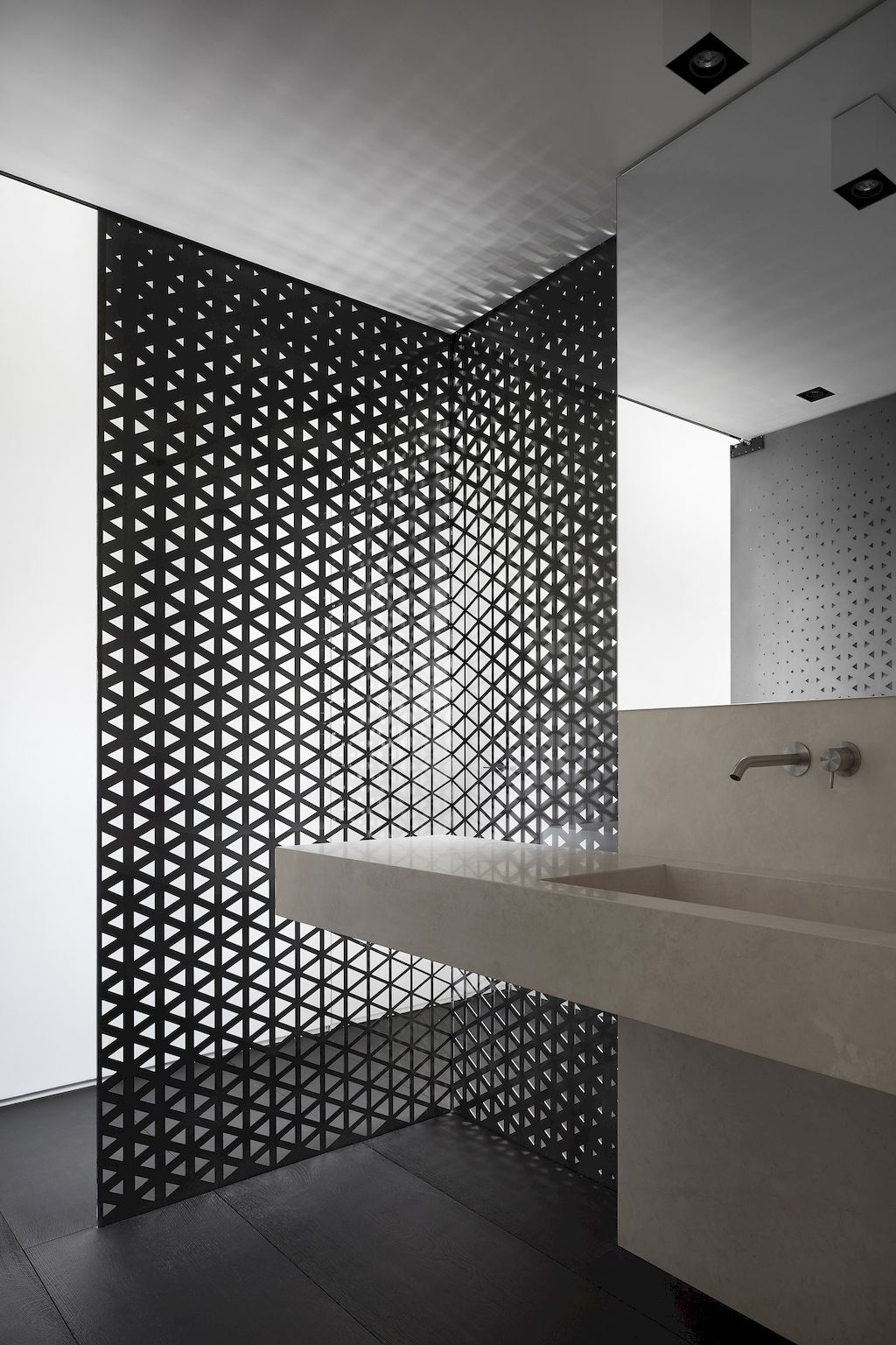 Fluid Home with flexible multifunctional spaces in Italy by Alessandro Isola 22