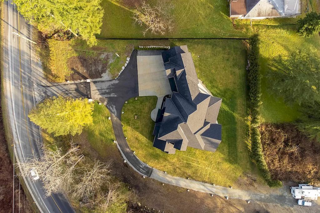 The House in Mission is a luxurious custom home on 3 private acres now available for sale. This home located at 29622 Dewdney Trunk Rd, Mission, BC V4S 1B6, Canada