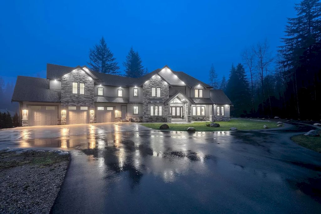 The House in Mission is a luxurious custom home on 3 private acres now available for sale. This home located at 29622 Dewdney Trunk Rd, Mission, BC V4S 1B6, Canada