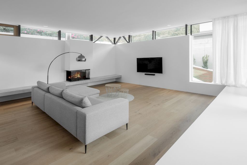 House in Erl Integrates into Surroundings by Architekt Torsten Herrmann 13