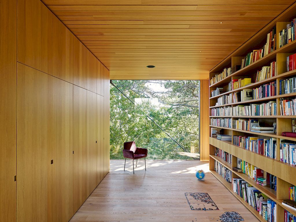 House in the Vineyards by Dietrich Untertrifaller Alexander Janowsky 10 1
