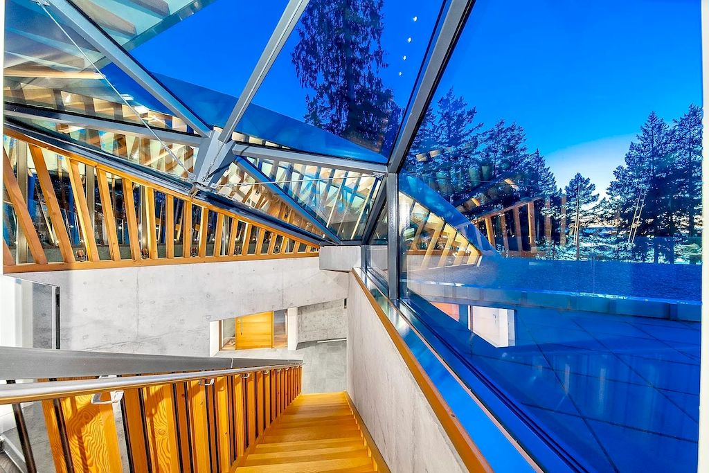 The House in Gulf Islands is renowned by architect, Paul Grant - dynamic interplay between indoors & outdoors now available for sale