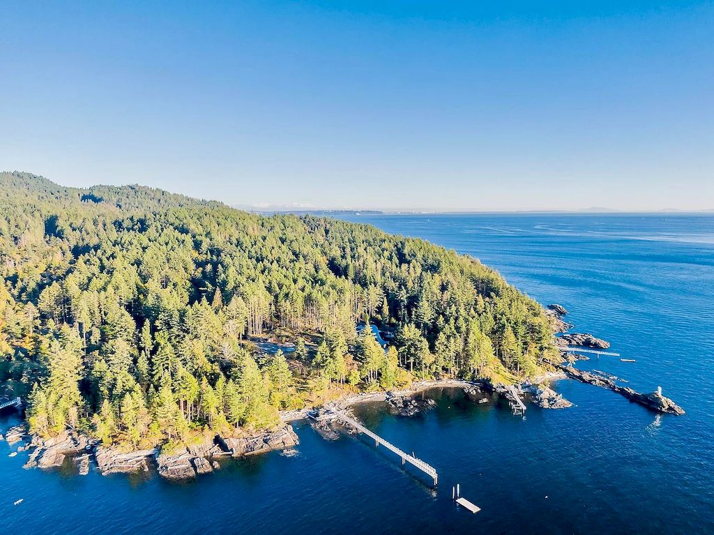 The House in Gulf Islands is renowned by architect, Paul Grant - dynamic interplay between indoors & outdoors now available for sale