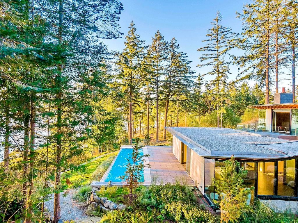The House in Gulf Islands is renowned by architect, Paul Grant - dynamic interplay between indoors & outdoors now available for sale