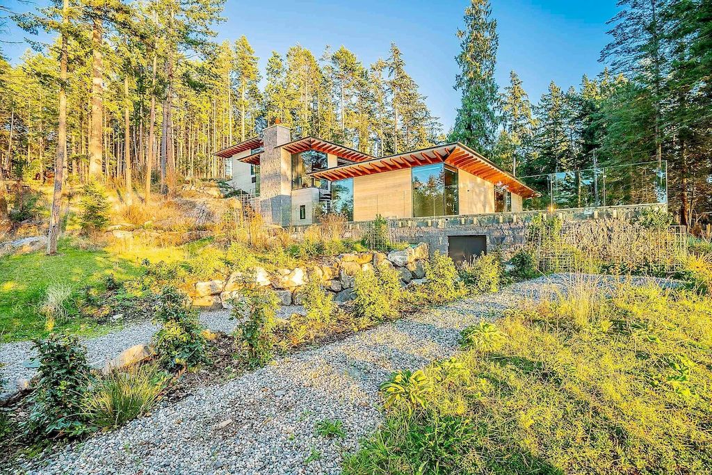 The House in Gulf Islands is renowned by architect, Paul Grant - dynamic interplay between indoors & outdoors now available for sale