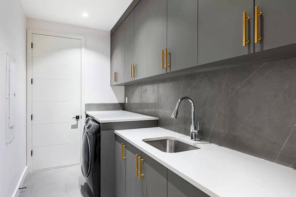 The House in North Vancouver is is the perfect blend of sophistication & comfort now available for sale. This home located at 976 Melbourne Ave, North Vancouver, BC V7R 1N9, Canada