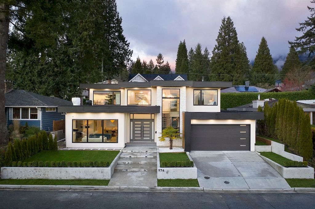 The House in North Vancouver is is the perfect blend of sophistication & comfort now available for sale. This home located at 976 Melbourne Ave, North Vancouver, BC V7R 1N9, Canada