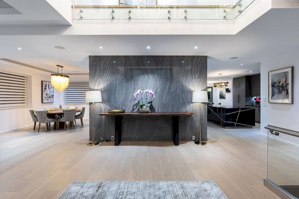 The House in North Vancouver is is the perfect blend of sophistication & comfort now available for sale. This home located at 976 Melbourne Ave, North Vancouver, BC V7R 1N9, Canada