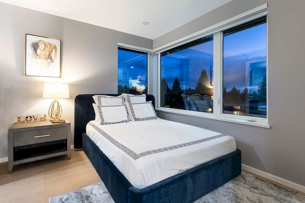 The House in North Vancouver is is the perfect blend of sophistication & comfort now available for sale. This home located at 976 Melbourne Ave, North Vancouver, BC V7R 1N9, Canada