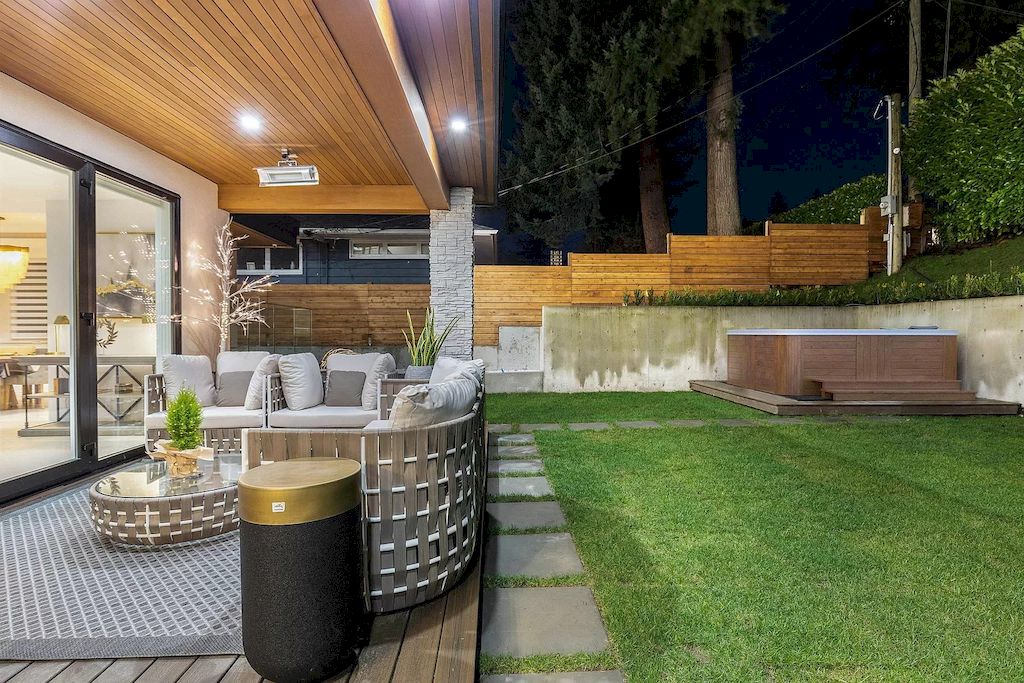 The House in North Vancouver is is the perfect blend of sophistication & comfort now available for sale. This home located at 976 Melbourne Ave, North Vancouver, BC V7R 1N9, Canada
