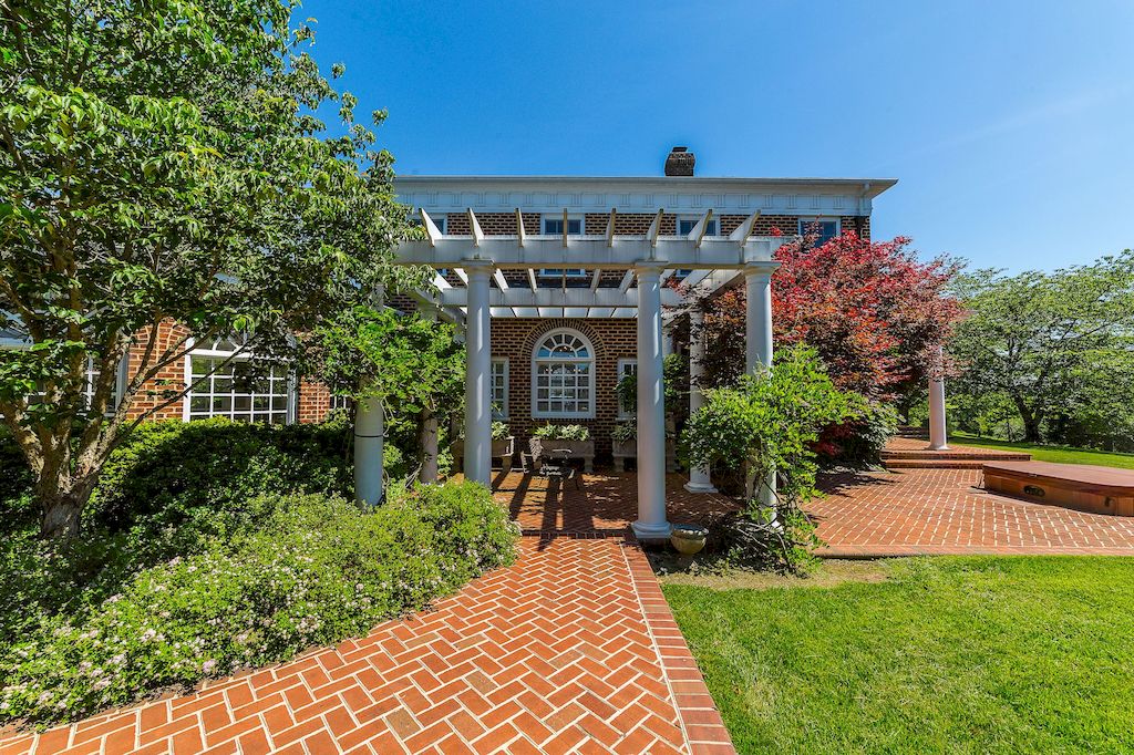 The Home in Virginia is a luxurious home offering an impeccably outfitted and maintained compound for private and secure living now available for sale. This home located at 741 Woodlands Rd, Charlottesville, Virginia; offering 07 bedrooms and 08 bathrooms with 16,400 square feet of living spaces. 