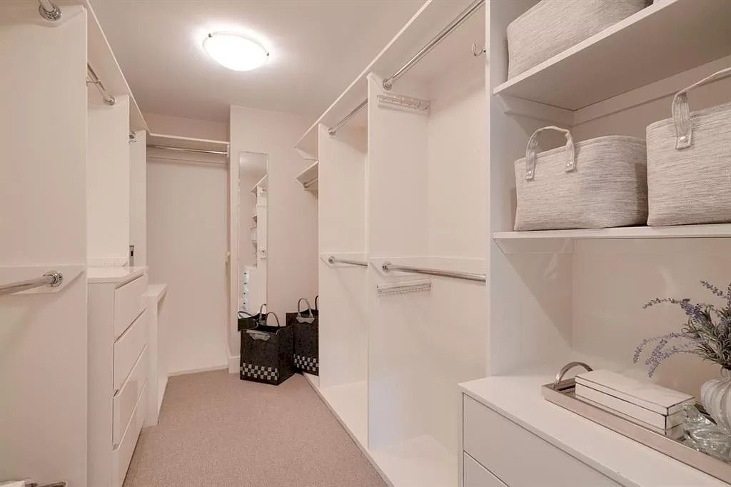 The Outstanding Traditional Home in Alberta is ideally located close to the excellent schools, parks, shopping, public transit & is just minutes to the downtown core now available for sale