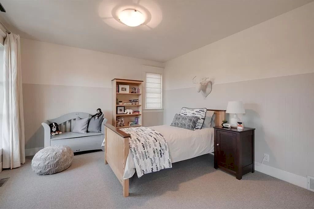 The Outstanding Traditional Home in Alberta is ideally located close to the excellent schools, parks, shopping, public transit & is just minutes to the downtown core now available for sale