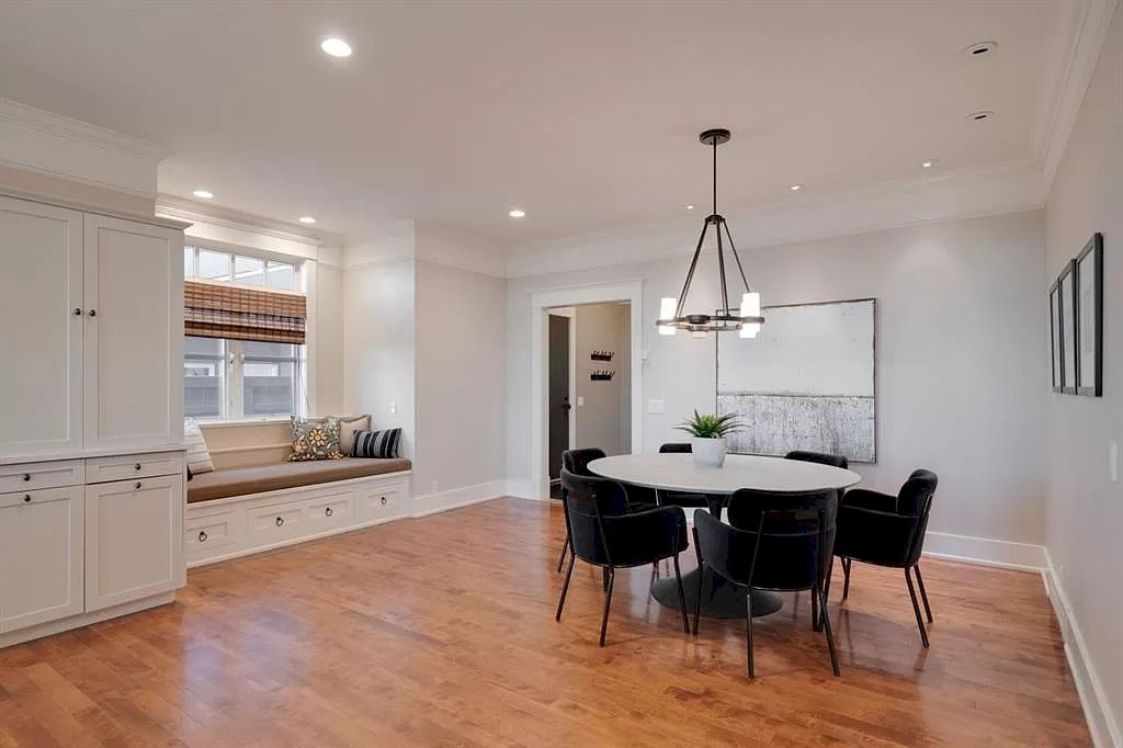 The Outstanding Traditional Home in Alberta is ideally located close to the excellent schools, parks, shopping, public transit & is just minutes to the downtown core now available for sale