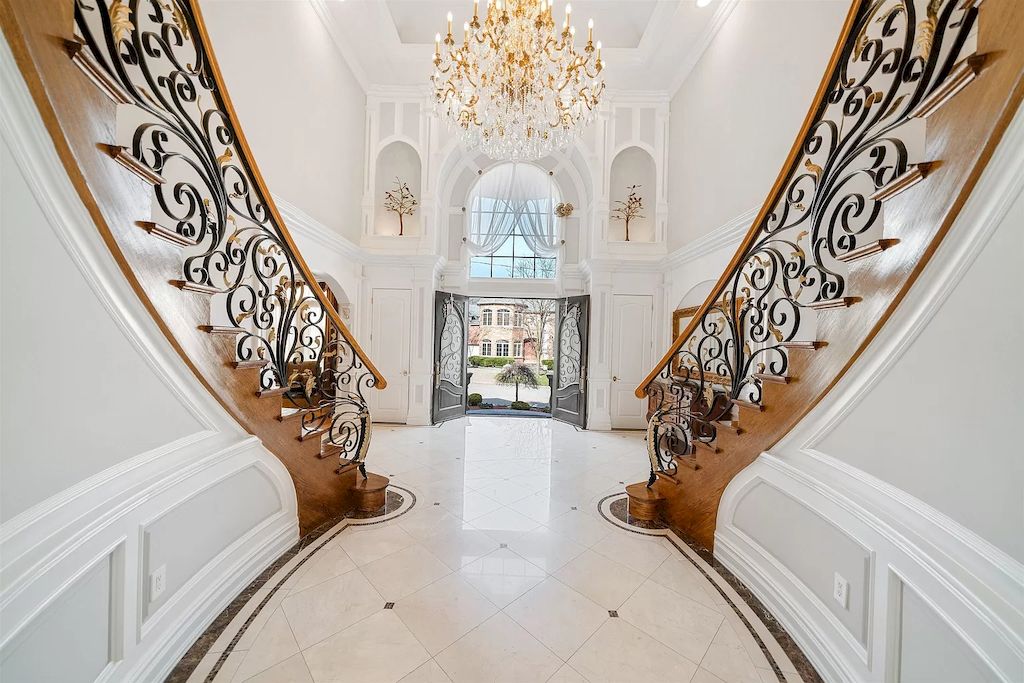 The Home in New Jersey is a luxurious home set on meticulously manicured grounds now available for sale. This home located at 2 Euclid Rd, Fort Lee, New Jersey; offering 06 bedrooms and 07 bathrooms with 6,000 square feet of living spaces. 