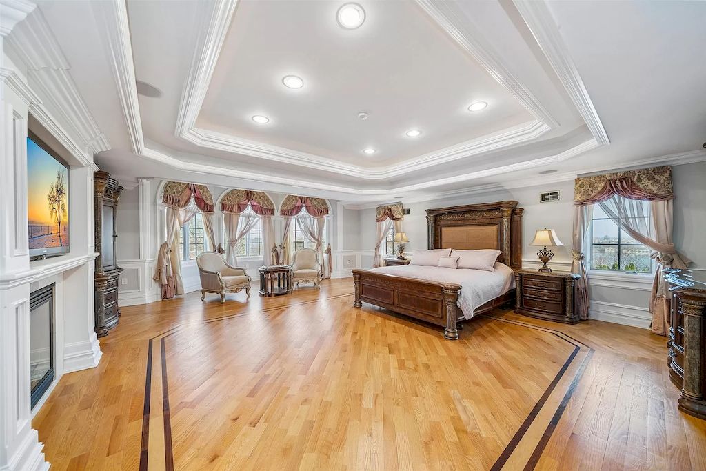 The Home in New Jersey is a luxurious home set on meticulously manicured grounds now available for sale. This home located at 2 Euclid Rd, Fort Lee, New Jersey; offering 06 bedrooms and 07 bathrooms with 6,000 square feet of living spaces. 