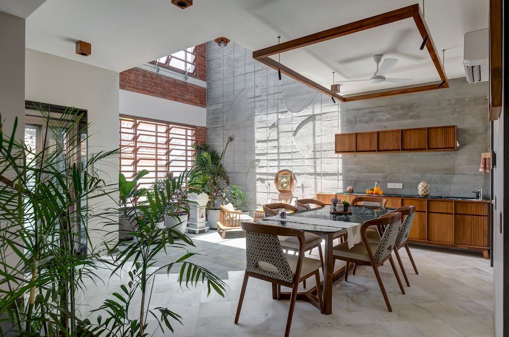 Samruddhi House with Homely Feeling in India by AANGAN Architects 9