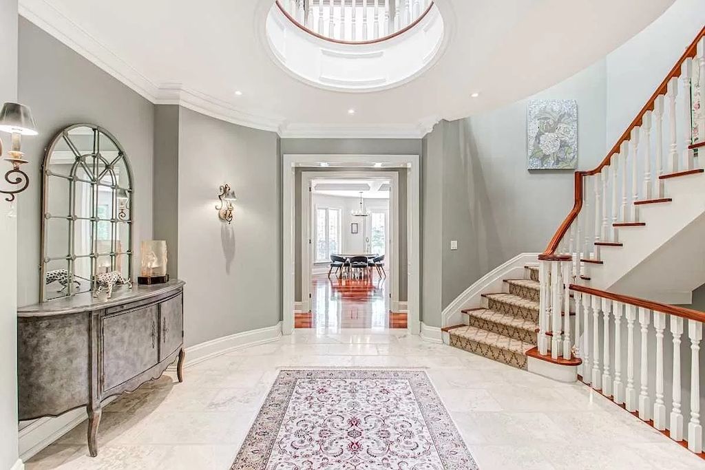 The House in Ontario provides the opulence and space for grand-scale entertaining now available for sale. This home located at 3 Knightswood Rd, Toronto, ON M4N 2G9, Canada