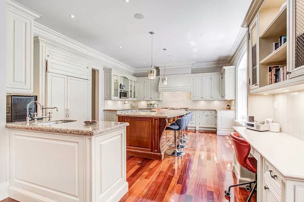 The House in Ontario provides the opulence and space for grand-scale entertaining now available for sale. This home located at 3 Knightswood Rd, Toronto, ON M4N 2G9, Canada