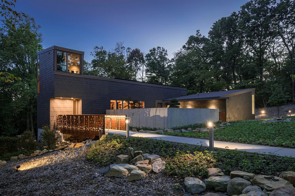 The Selah House an Environmentally Engaged Home by Duvall Decker 15