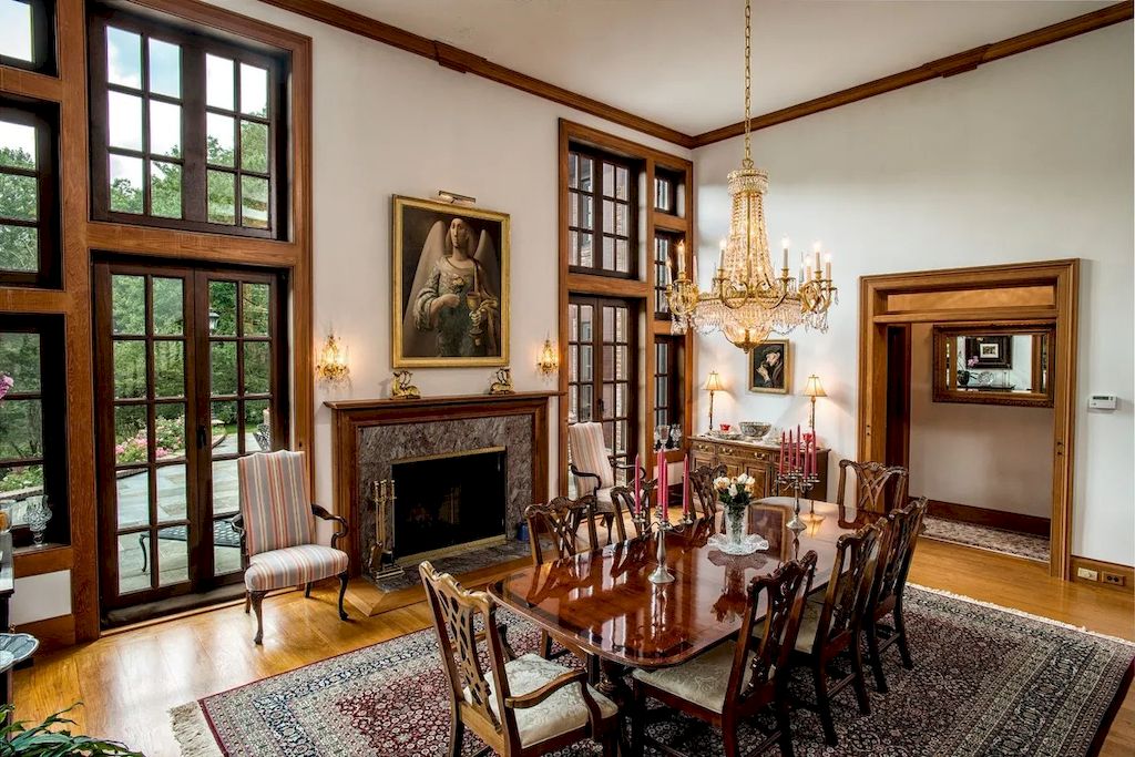 The Home in Connecticut is a luxurious home offering custom designed interiors, enchanting water views, expansive gardens, and so on now available for sale. This home located at 913 Oenoke Rdg, New Canaan, Connecticut; offering 07 bedrooms and 09 bathrooms with 10,824 square feet of living spaces.