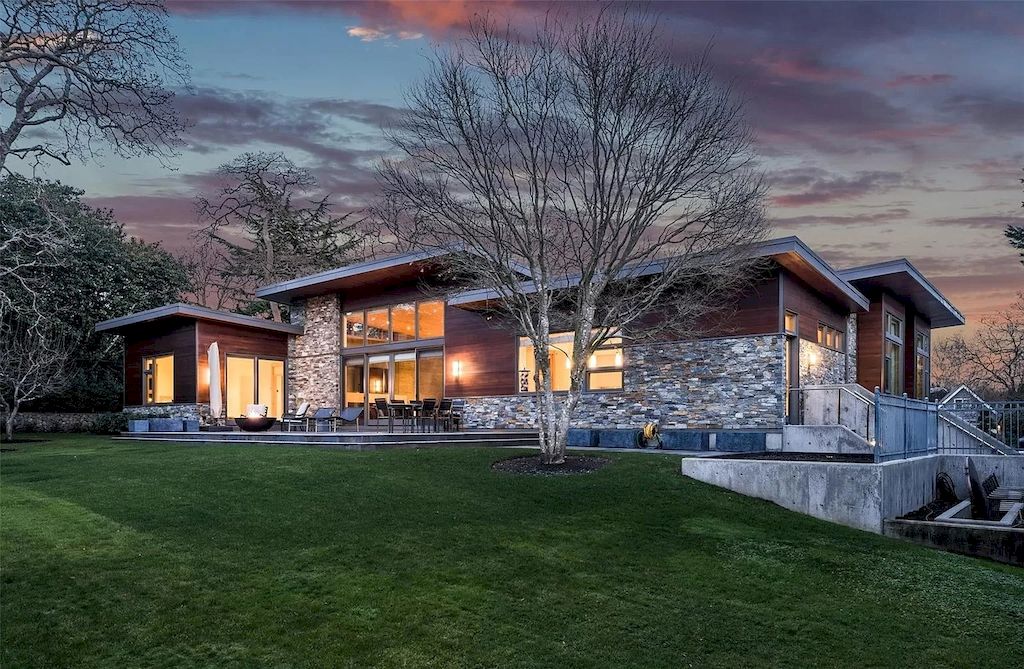 The Home in Victoria is a truly rare offering that will intrigue those who appreciate quality and fine architecture now available for sale